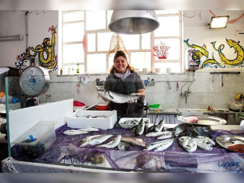 fish seller sicily market