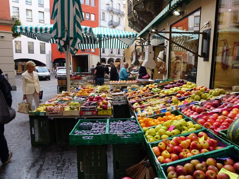 lugano fruit