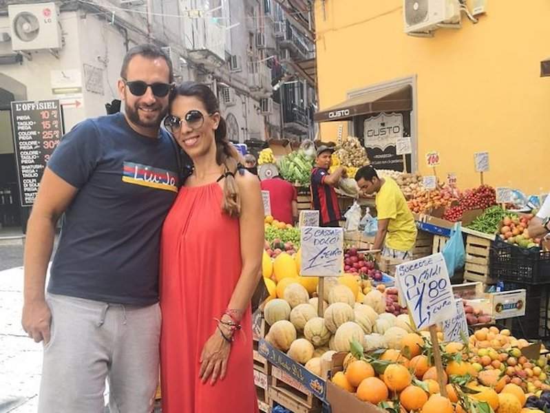 couple with fruits