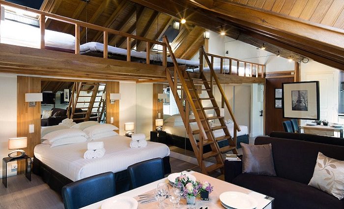 room with loft at hotel du lion d'or