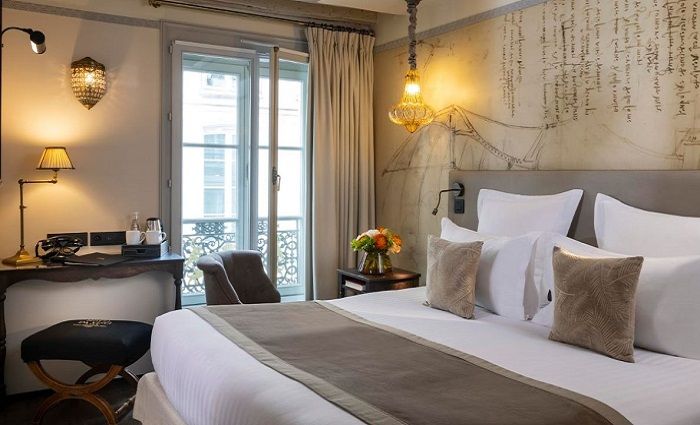 where to stay in paris luxury hotels