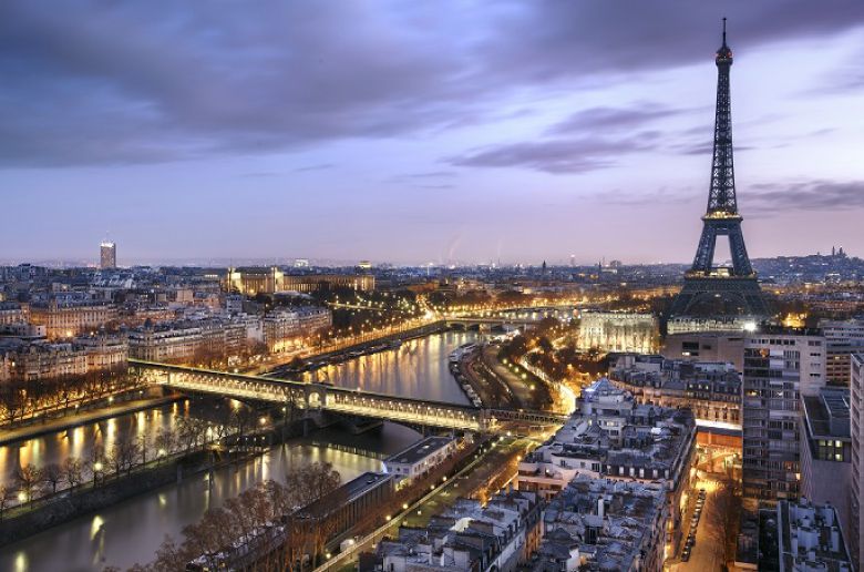 how to book tours in paris