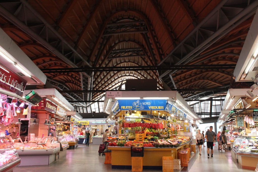 tourist market barcelona