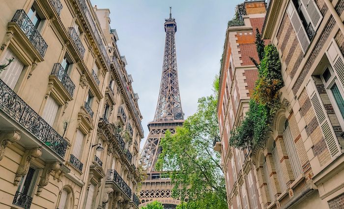 FRANCE. PARIS (75) THE EIFFEL TOWER. AT 1ST FLOOR, 58 TOUR EIFFEL