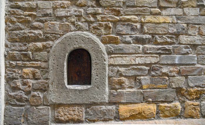 closeup of a wine door in florence