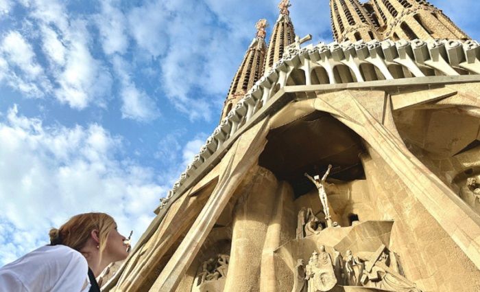 a single traveler enjoyed one of the best tours of Sagrada Familia