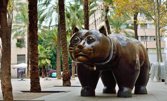 El gato de botero sculpture in Barcelona