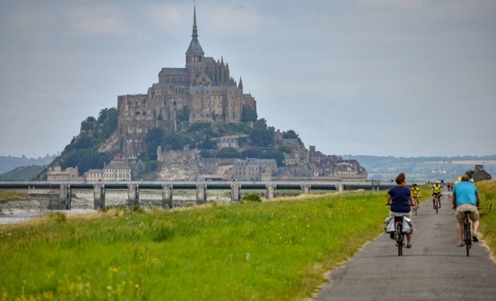 mont saint michel france tour