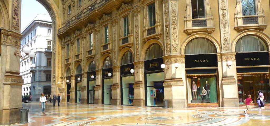 Where to Eat Near the Milan Cathedral Galleria Vittorio Emanuele