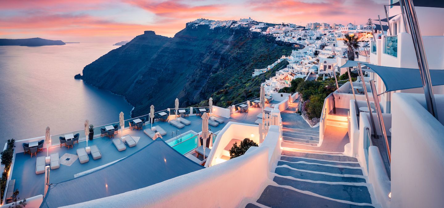 Where To Stay in Santorini in 2024