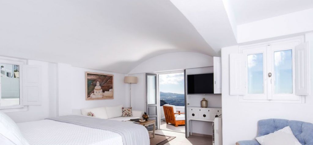 Aqua Luxury Suites Santorini Top Hotels in Santorini