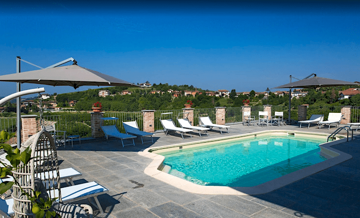 Antica Locanda San Pietro  Best Hotels Alba