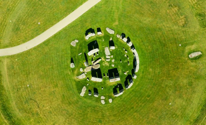 stonehenge circle tour