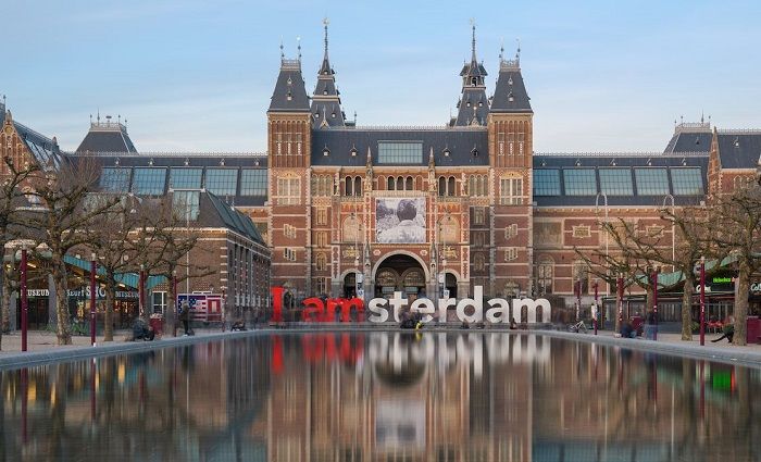 exterior view of the Rijksmuseum in Amsterdam