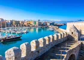 Where to Stay in Crete 1440 x 675