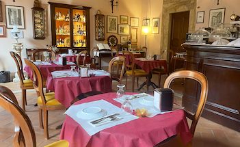 Breakfast room at Mueble di Ricci  is where to say in Montepulciano in 2022