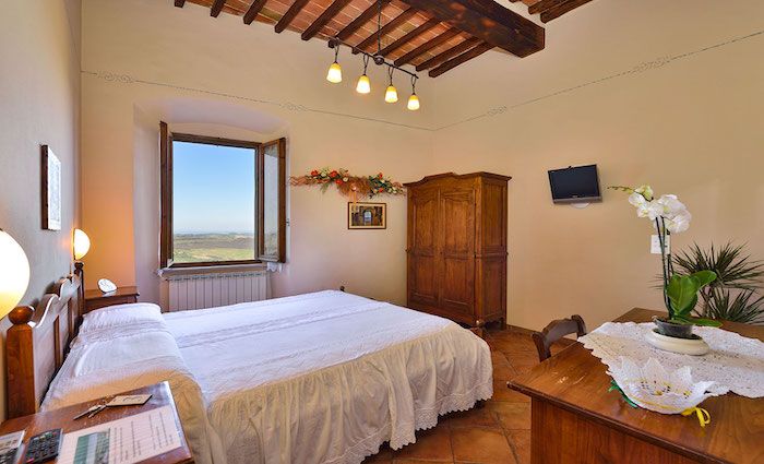 Camera Bellavista is a Hotel to stay in Montepulciano in 2022