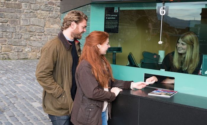 how to visit the edinburgh castle