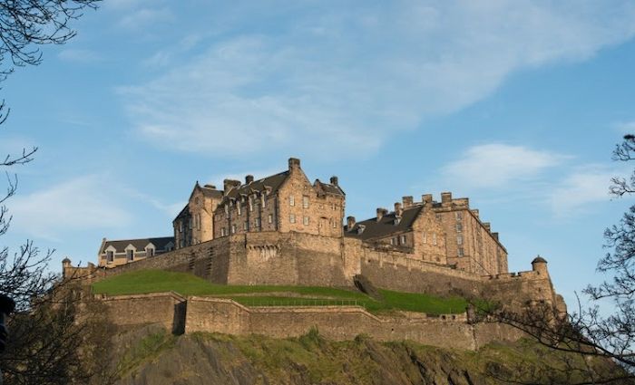 edinburgh castle visit scotland