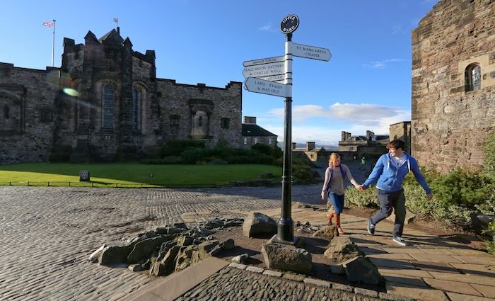 edinburgh castle visit scotland