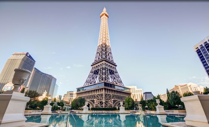 Paris Las Vegas on X: Relax poolside and take in this amazing view of our  Eiffel Tower.  / X