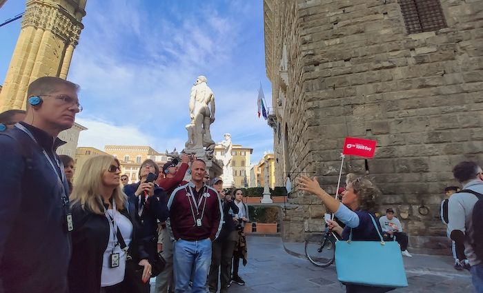 A group enjoying on of our best Florence tours, the Uffizi and Accademia.
