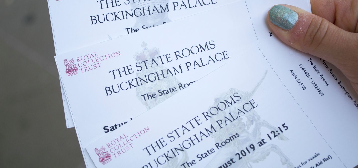 buckingham palace tour voucher