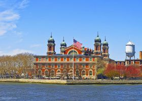 how to visit ellis island