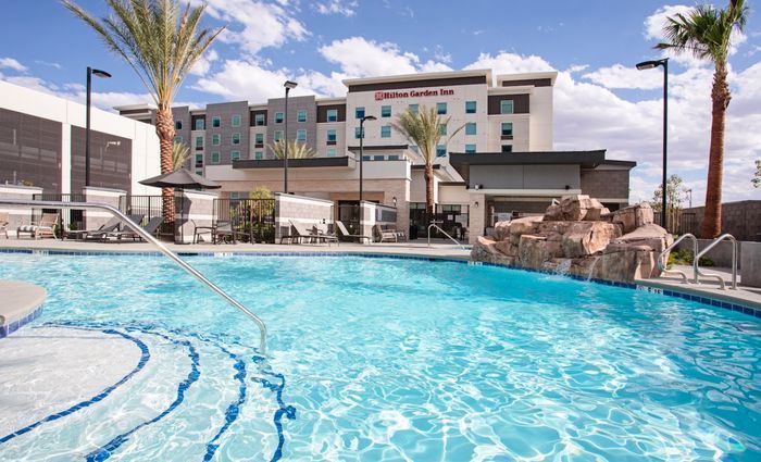 best hotels without resort fees in vegas