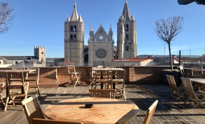 where to stay in León, spain