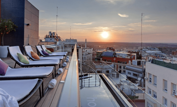 Hotels with pools in Madrid's city center: Indigo Hotel