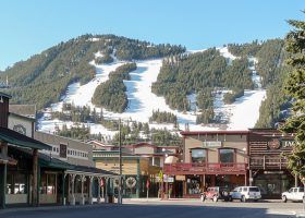 The 9 Best Ski Hotels Near Snow King Resort in Jackson
