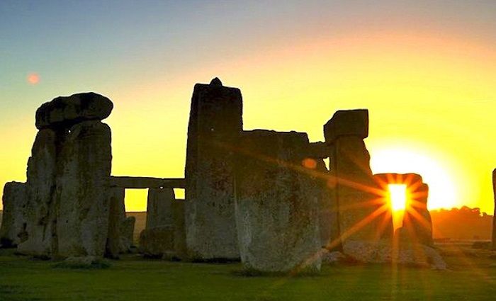 tours to stonehenge from london