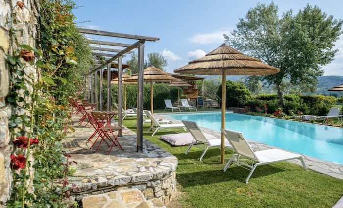 Pool and seating area of Terre de Baccio hotel in Greve, Chianti, Tuscany 