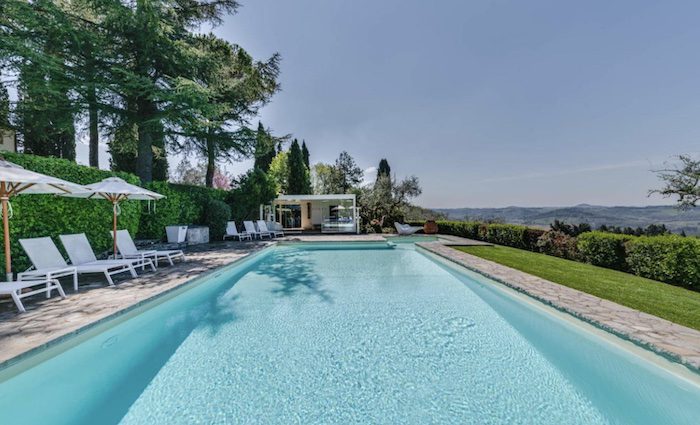 Pool of Villa I Barruonci Resort & Spa in Val de Pesa, Chianti, Tuscany 