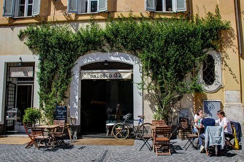 Salotto 42 Near Hadrian's Temple