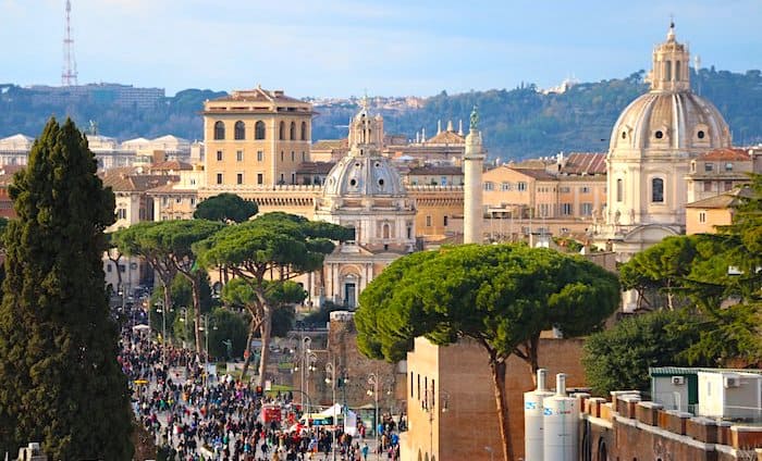 the roman guy colosseum tour