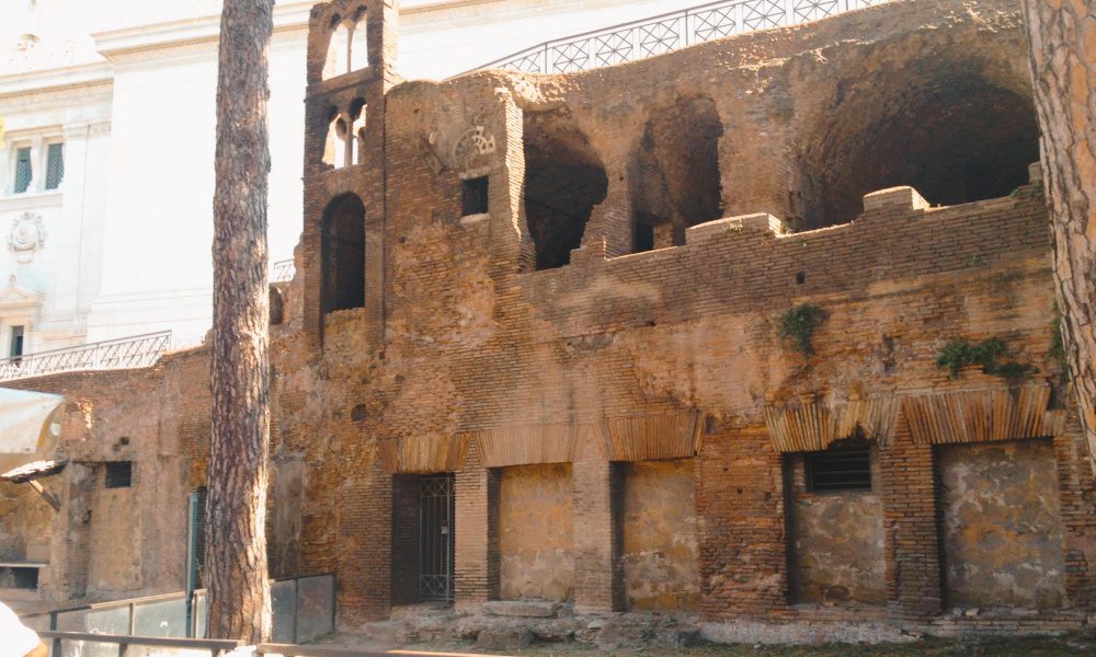 The ancient tenement block or Ara Coeli Insula