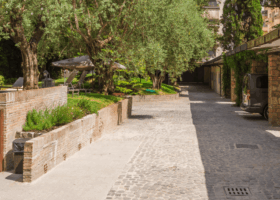 8 BEST FAMILY-FRIENDLY Hotels in ROME Best-Family-Friendly-Hotells-in-Rome-2021