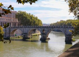 Jewish Ghetto Video Guide - 10 min Ponte-Sisto-700-X-425-Trastevere-Jewish-Ghetto