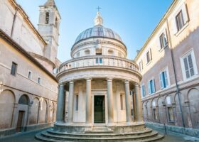 Discover Rome's Best Without Crowds Video Guide - 7 min Tempietto-of-La-Chiesa-di-San-Pietro-in-Montorio-Trastevere-Rome-700-425