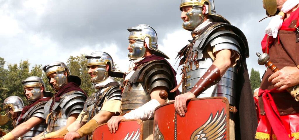 What types of Gladiators Fought in the Colosseum – The Tour Guy