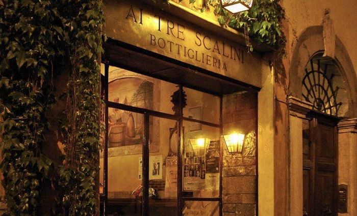 Entrance of Ai Tre Scalini