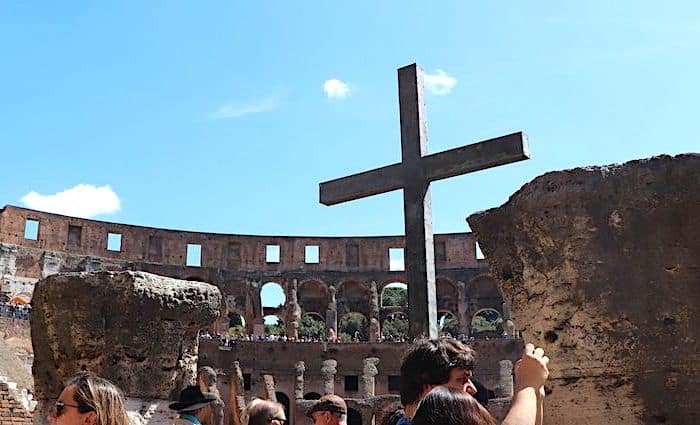 the roman guy colosseum tour