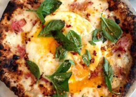 How to Order Roman Style Pizza Video - 5 min pizza-vatican-best