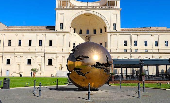 the roman guy vatican tour