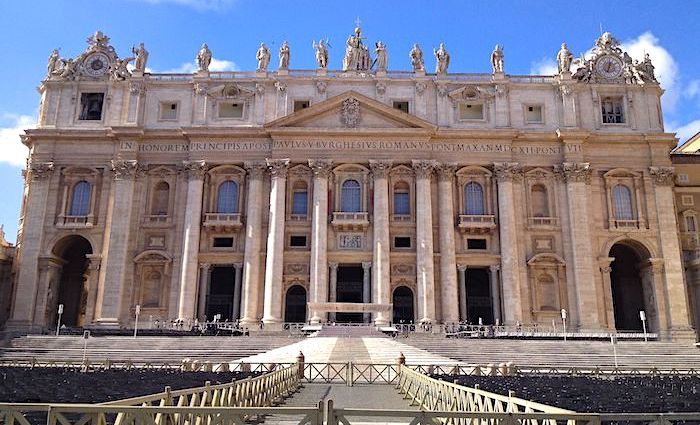the roman guy loggia delle benedizioni
