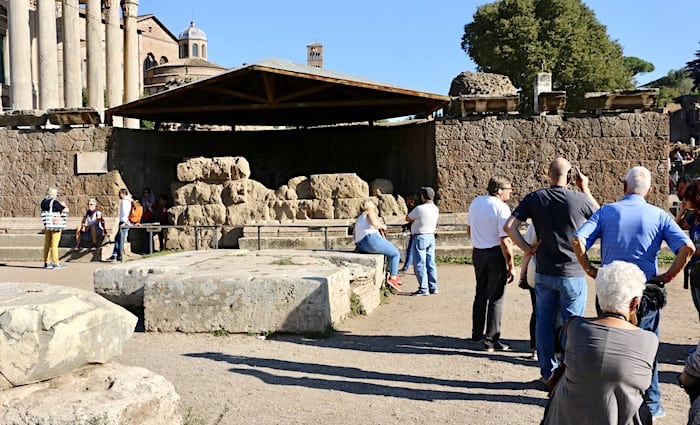 the roman guy colosseum tour