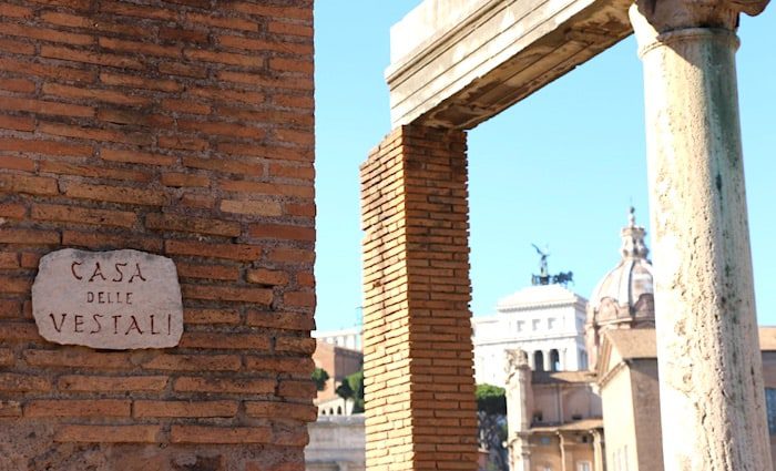 the roman guy colosseum tour