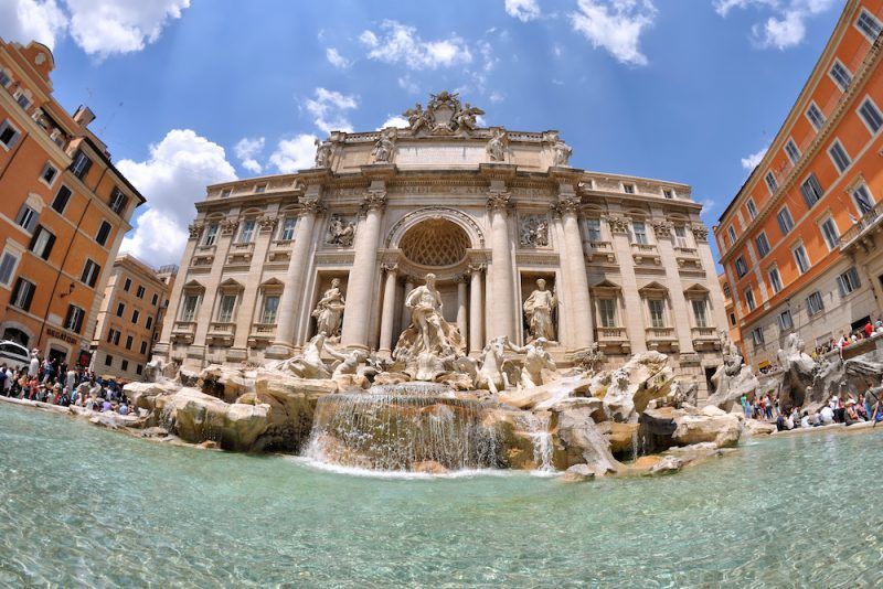 trevi fountain